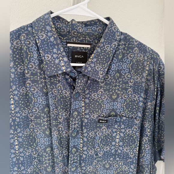 RVCA men’s button down shirt - Picture 2 of 3